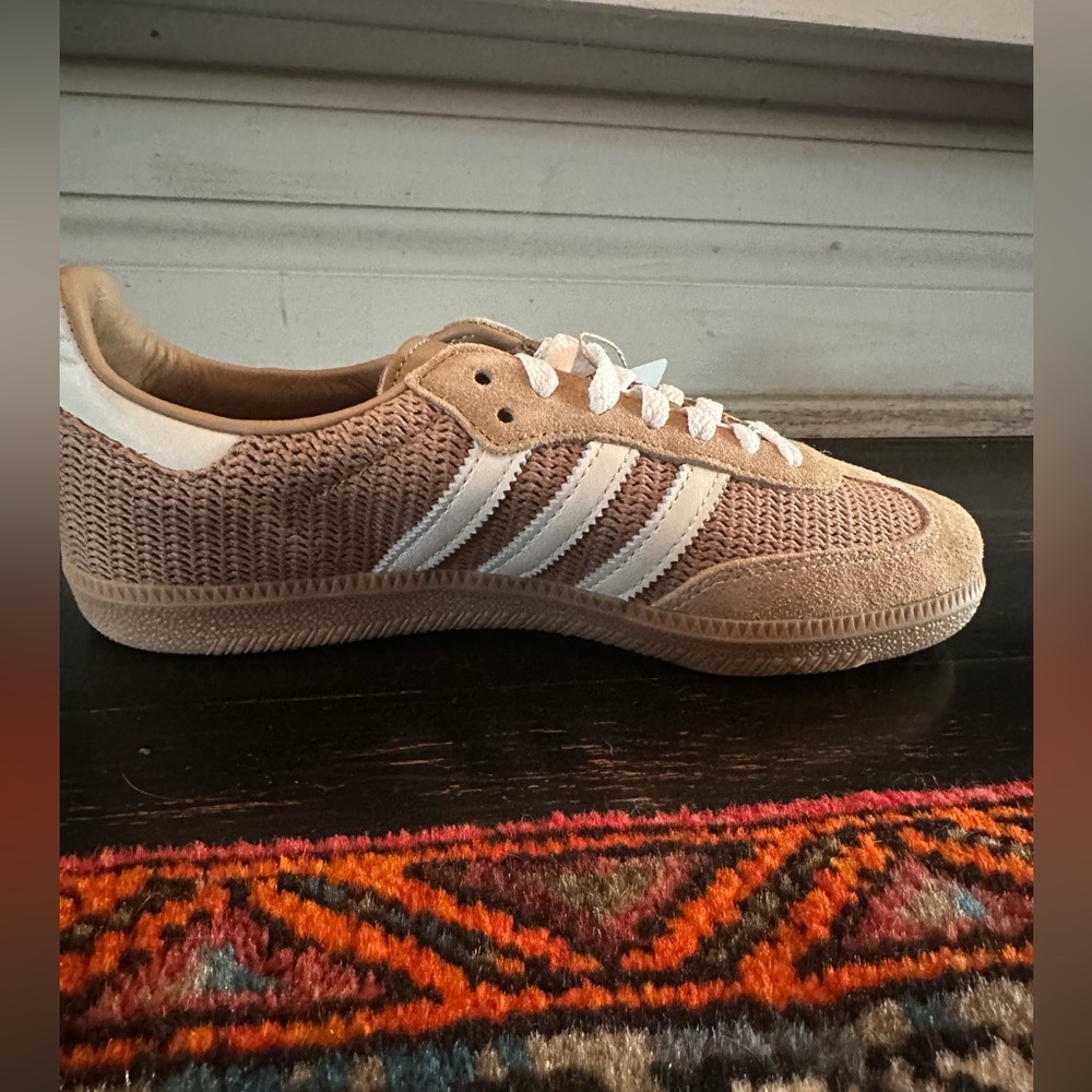 Adidas Samba OG Tan Sneakers - Picture 3 of 5